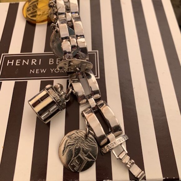 Henri Bendel Vintage Silver Link Six Charm Bracelet Rare - Picture 5 of 15